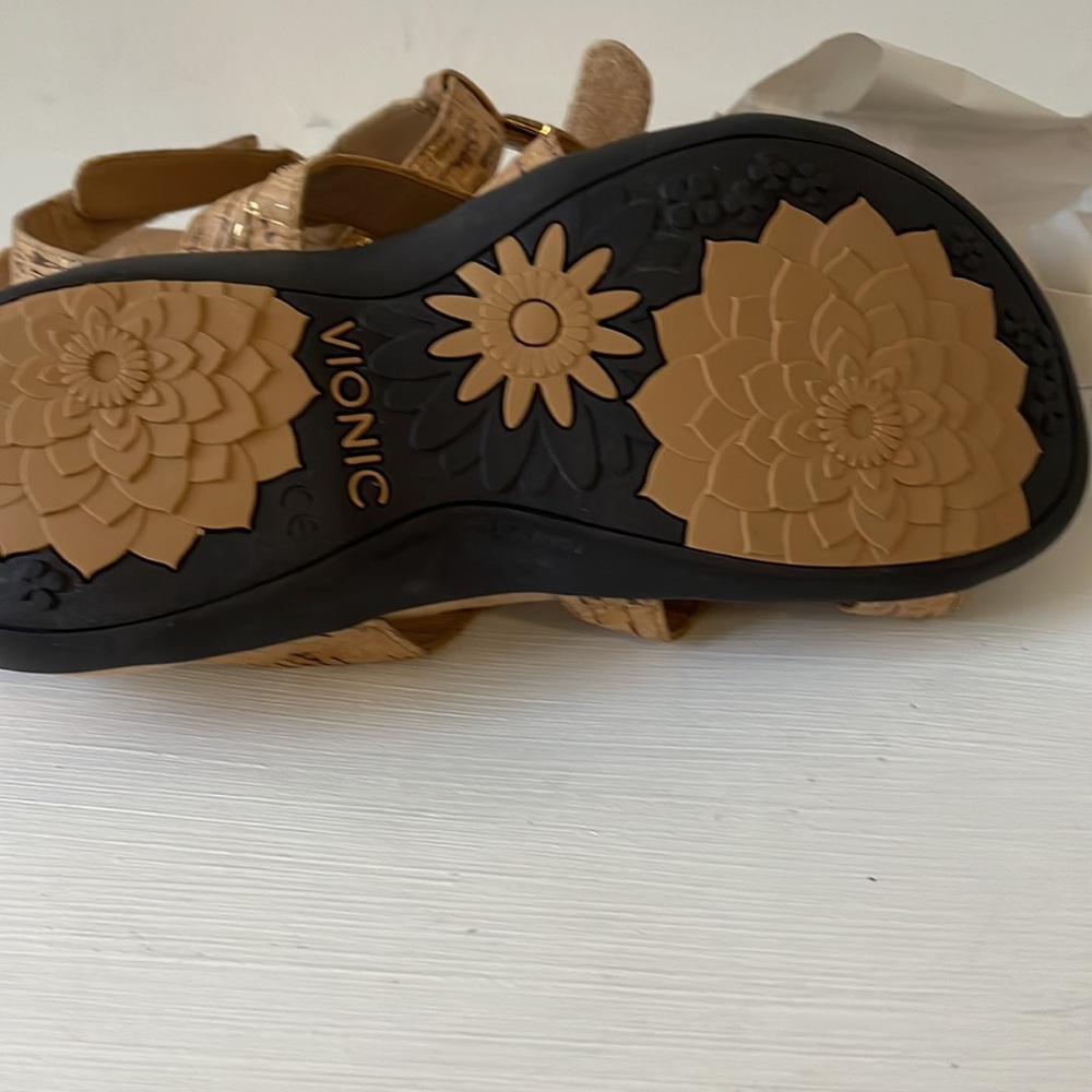 Vionic Adjustable Strap Sandal - image 7